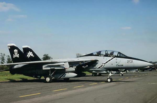 f14b_vf130.jpg