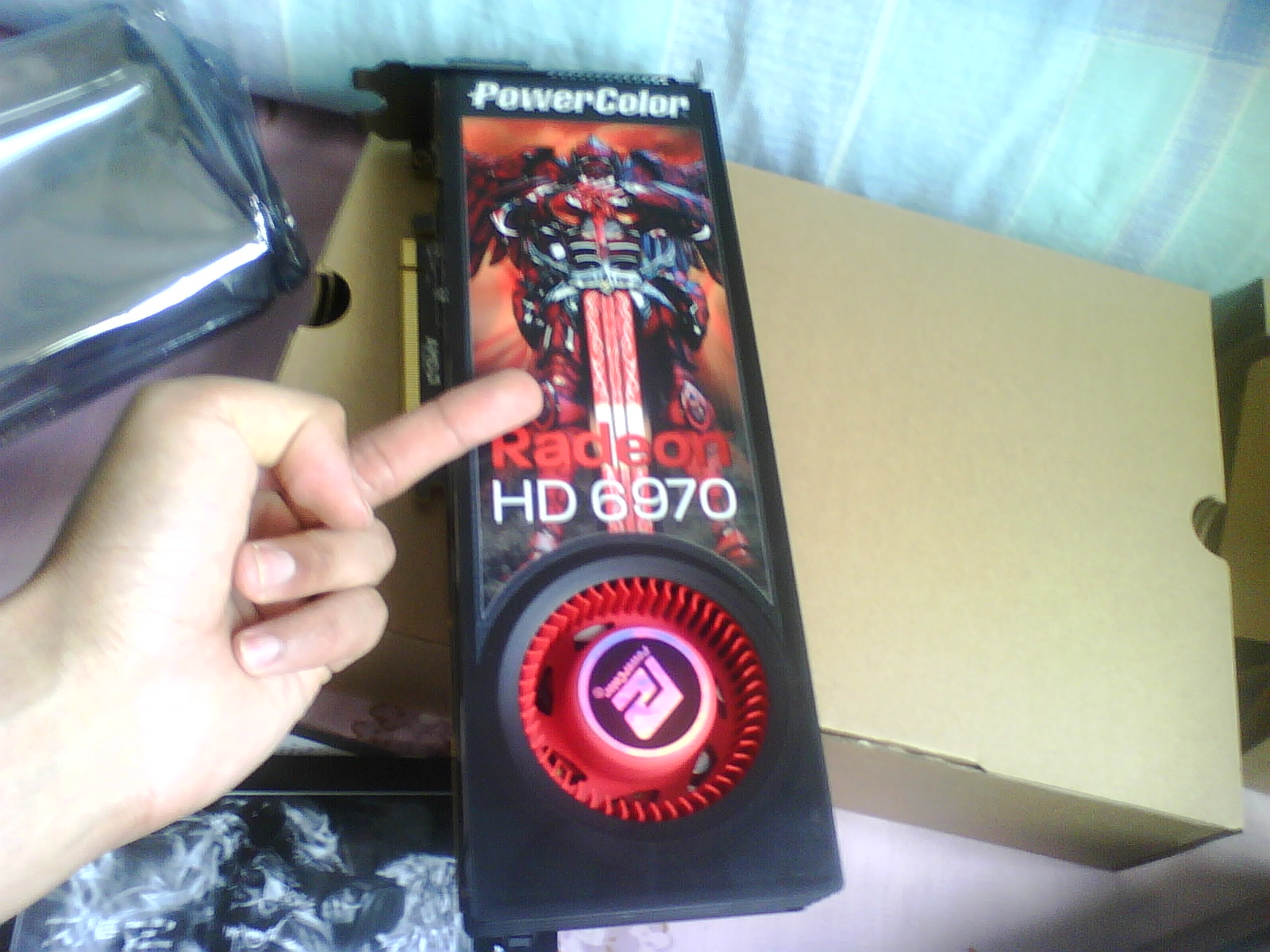 һ��6970������T��Ӳ�̡�һ��P4�������ҵģ�