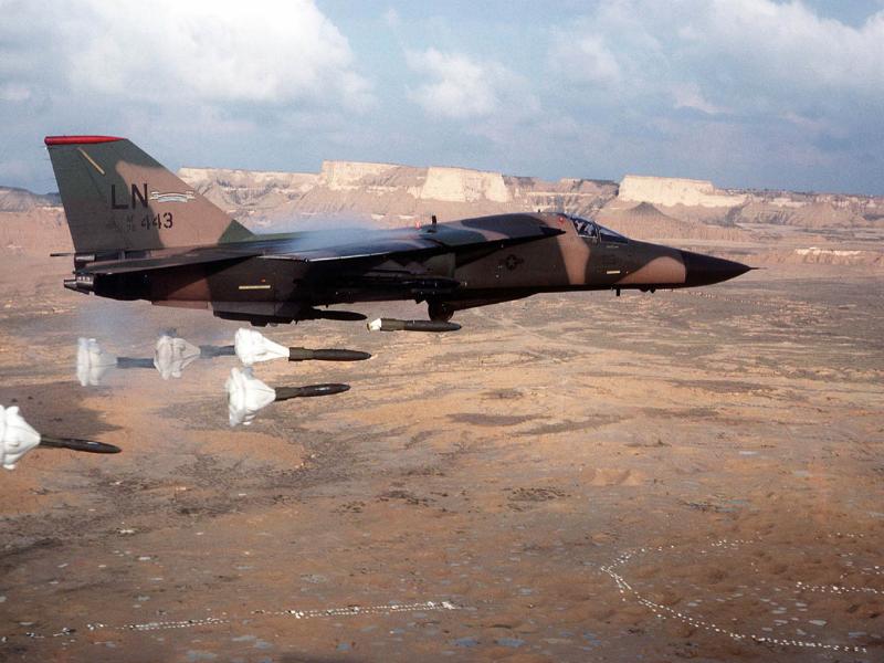 f-111_12.jpg