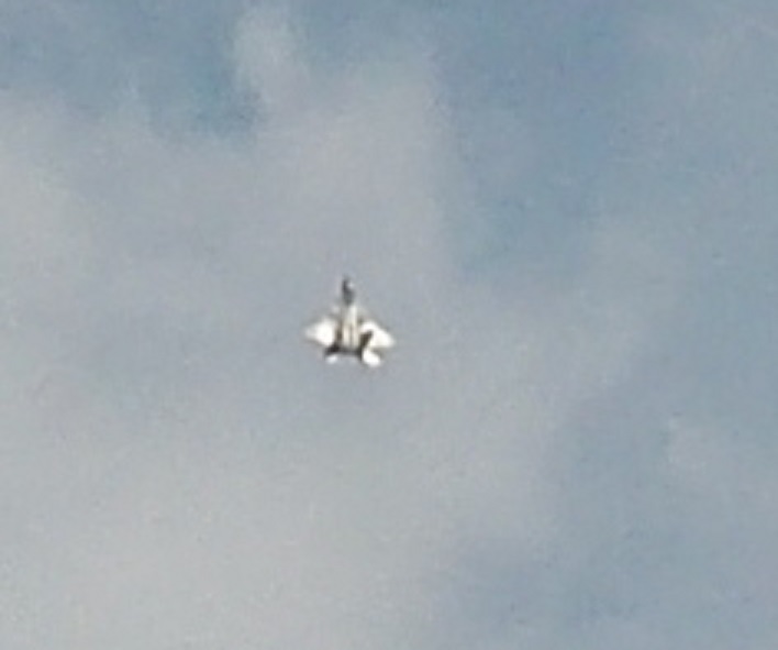 F-22 (3).JPG