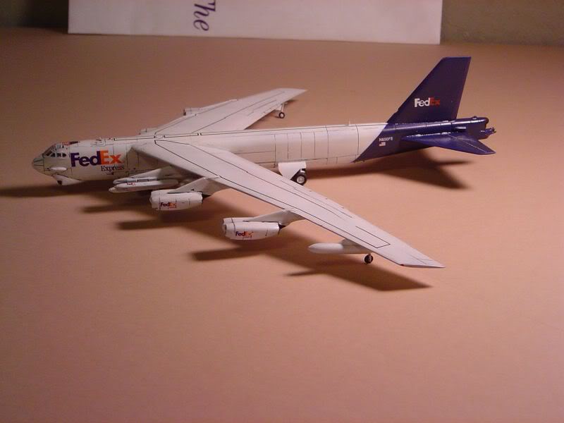 b52fedex2.jpg